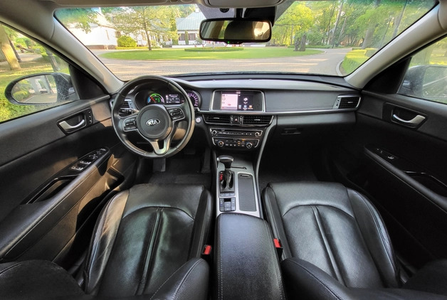 Kia Optima cena 63900 przebieg: 181400, rok produkcji 2017 z Szamocin małe 436